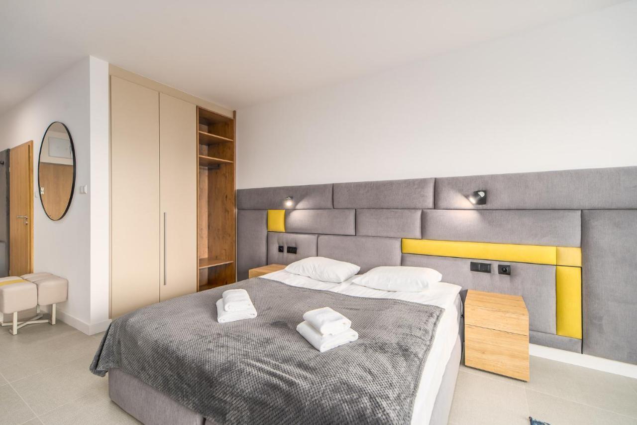 Aquamarina Prima Seaside Apartments By The Beach By Noclegi Renters Miedzyzdroje Kültér fotó