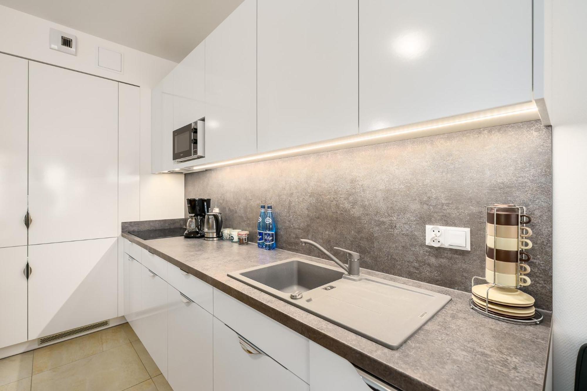 Aquamarina Prima Seaside Apartments By The Beach By Noclegi Renters Miedzyzdroje Kültér fotó